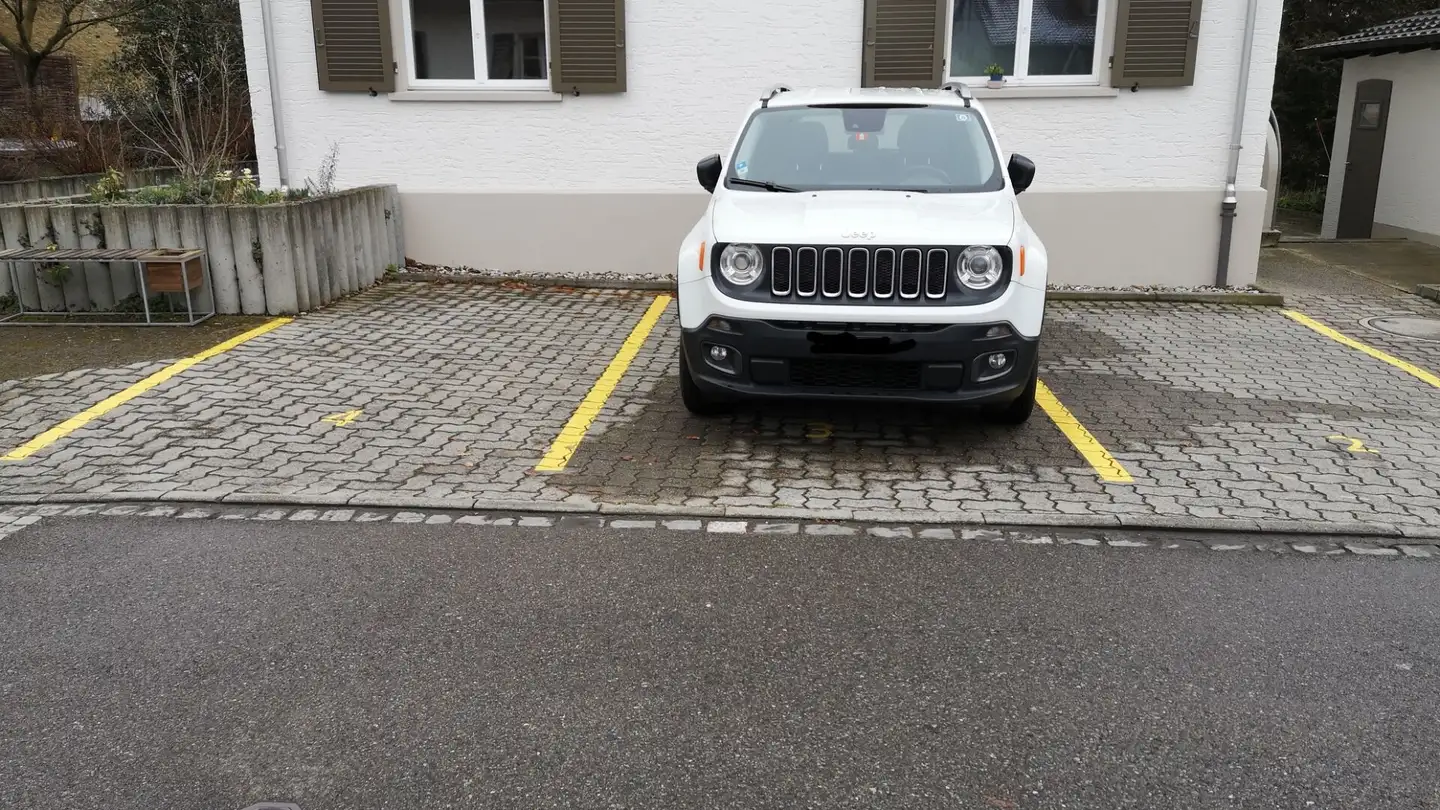 Place de parking extérieure à louer - Sengelbachweg, 5000 Aarau - Photo 2