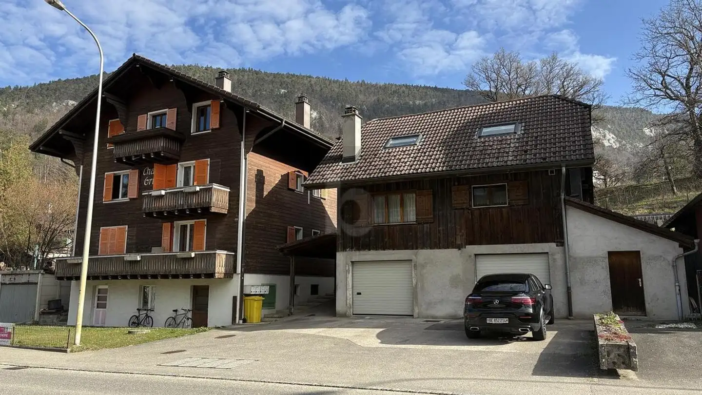 Cave house for sale - 2740 Moutier