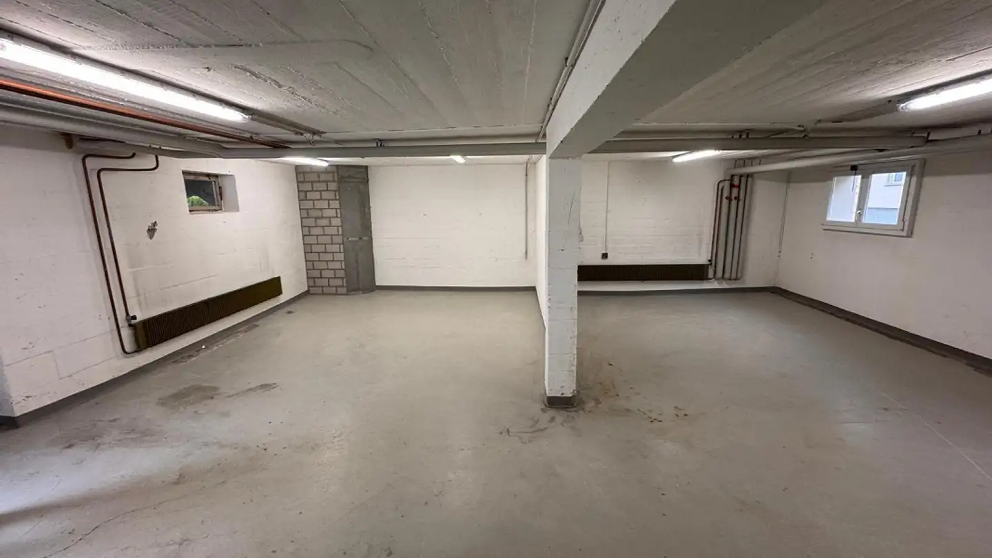 Single garage for rent - Hüöbli 32, 8808 Pfäffikon SZ