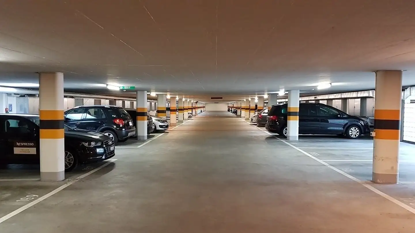 Tiefgaragenstellplatz mieten - Geeracherstrasse 14, 8957 Spreitenbach