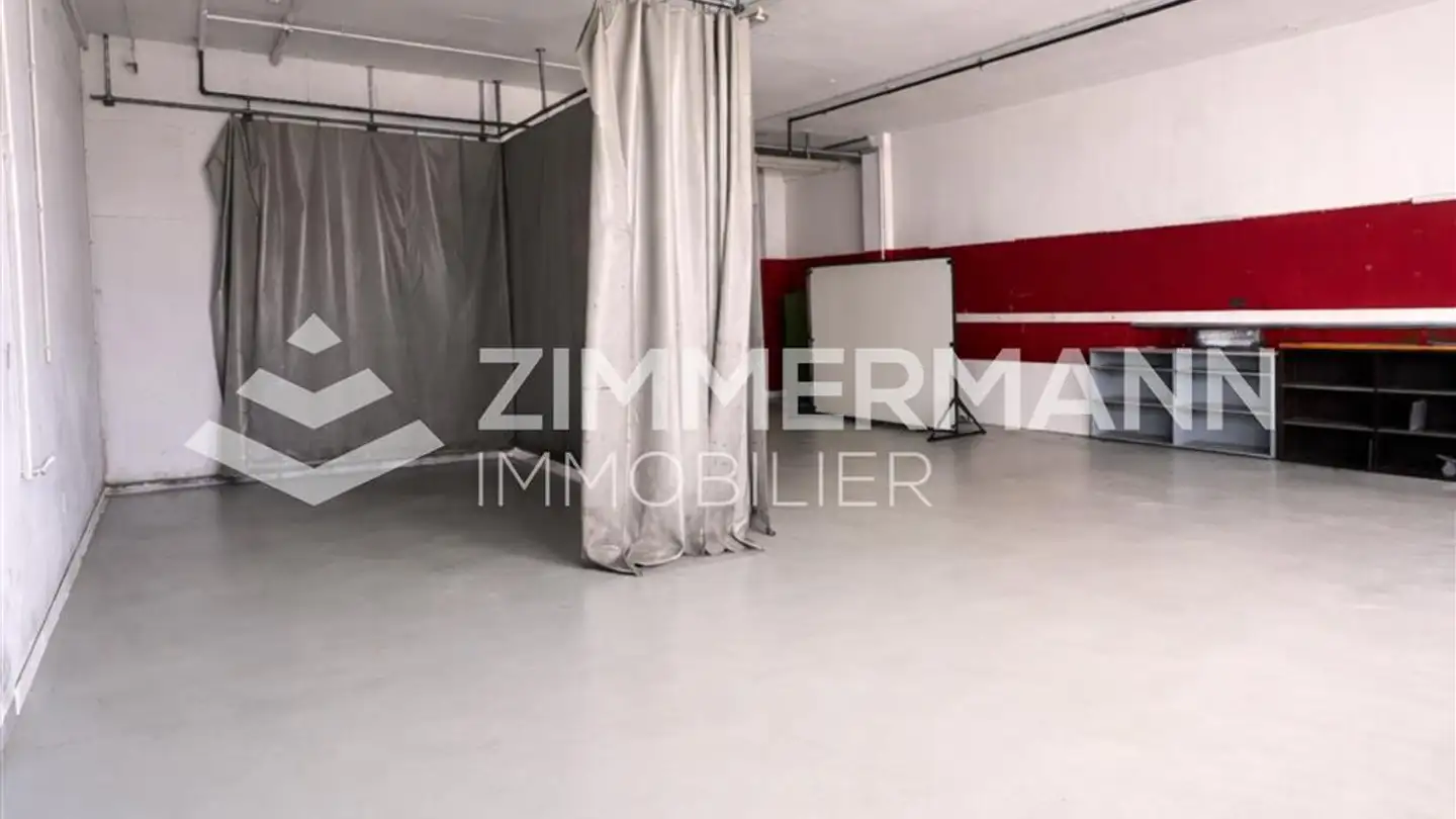 Commercial for rent - Rue Des Petits-Champs, 1400 Yverdon-les-Bains