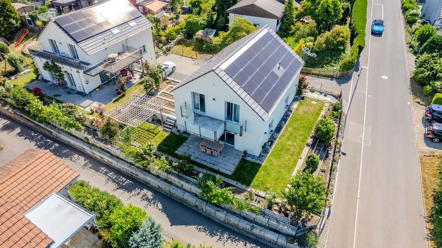 Single house for sale - Hüeblistrasse, 8165 Oberweningen