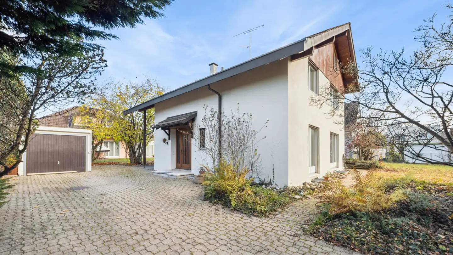 Single house for sale - 3280 Meyriez