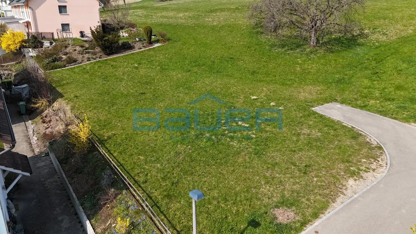 Constructible plot for sale - 8194 Hüntwangen - Photo 2
