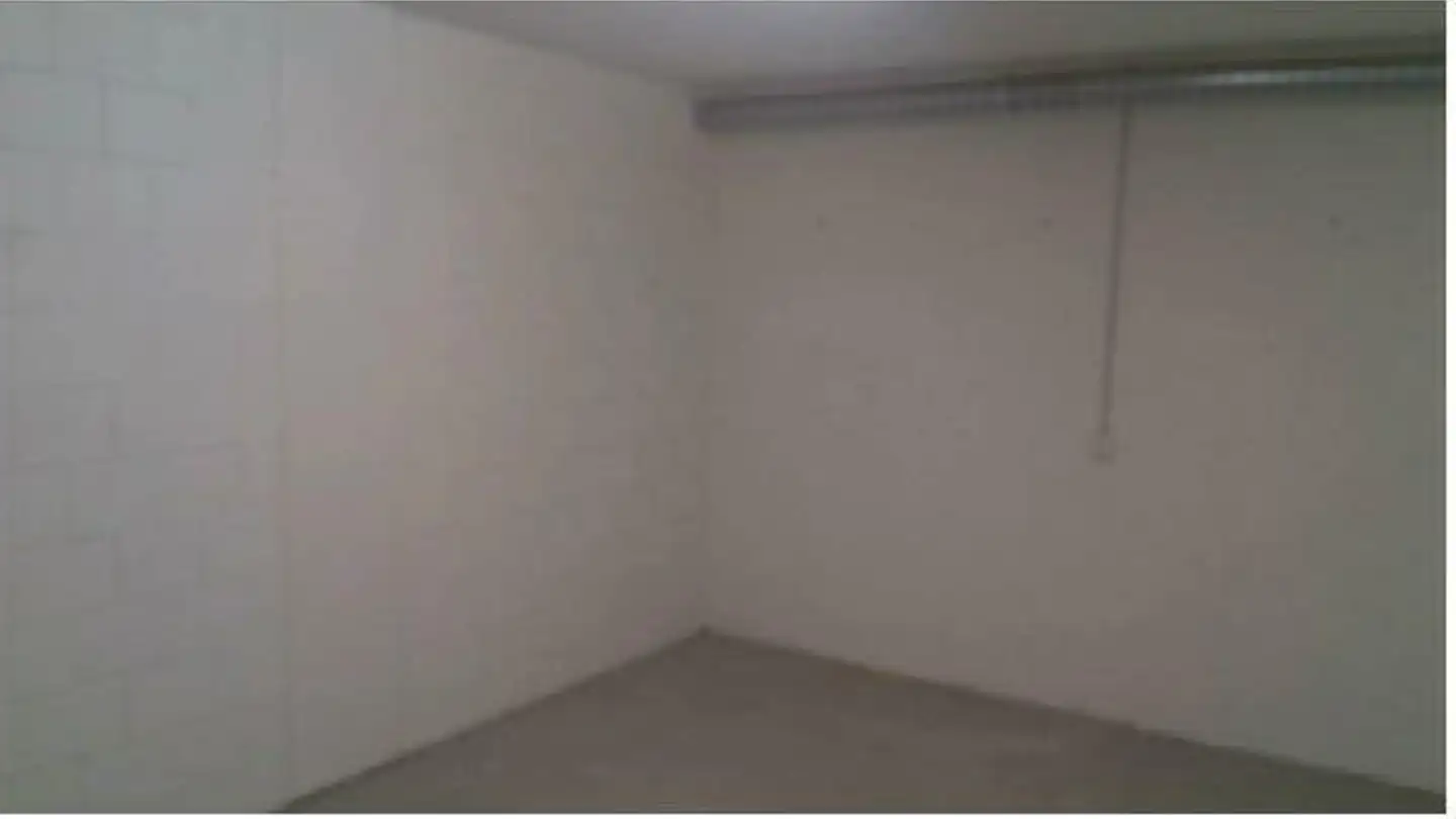 Workshop for rent - Baarerstrasse 147, 6300 Zug