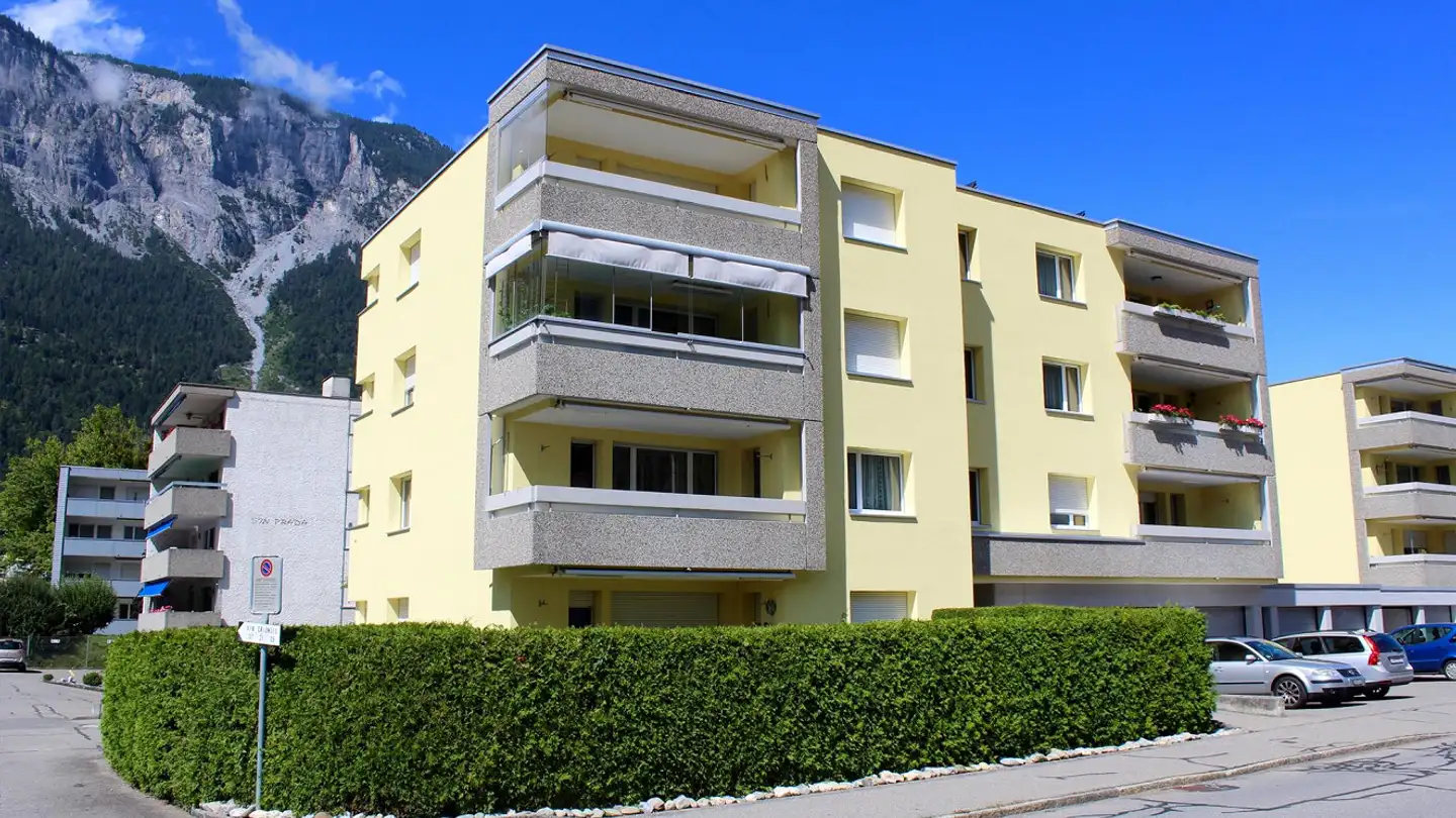 Appartement à louer - Via Calundis 33, 7013 Domat/Ems