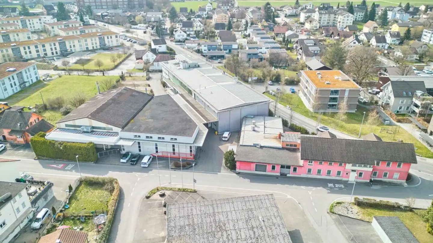 Commercial for rent - Bahnhofstrasse 51, 5605 Dottikon - Photo 2