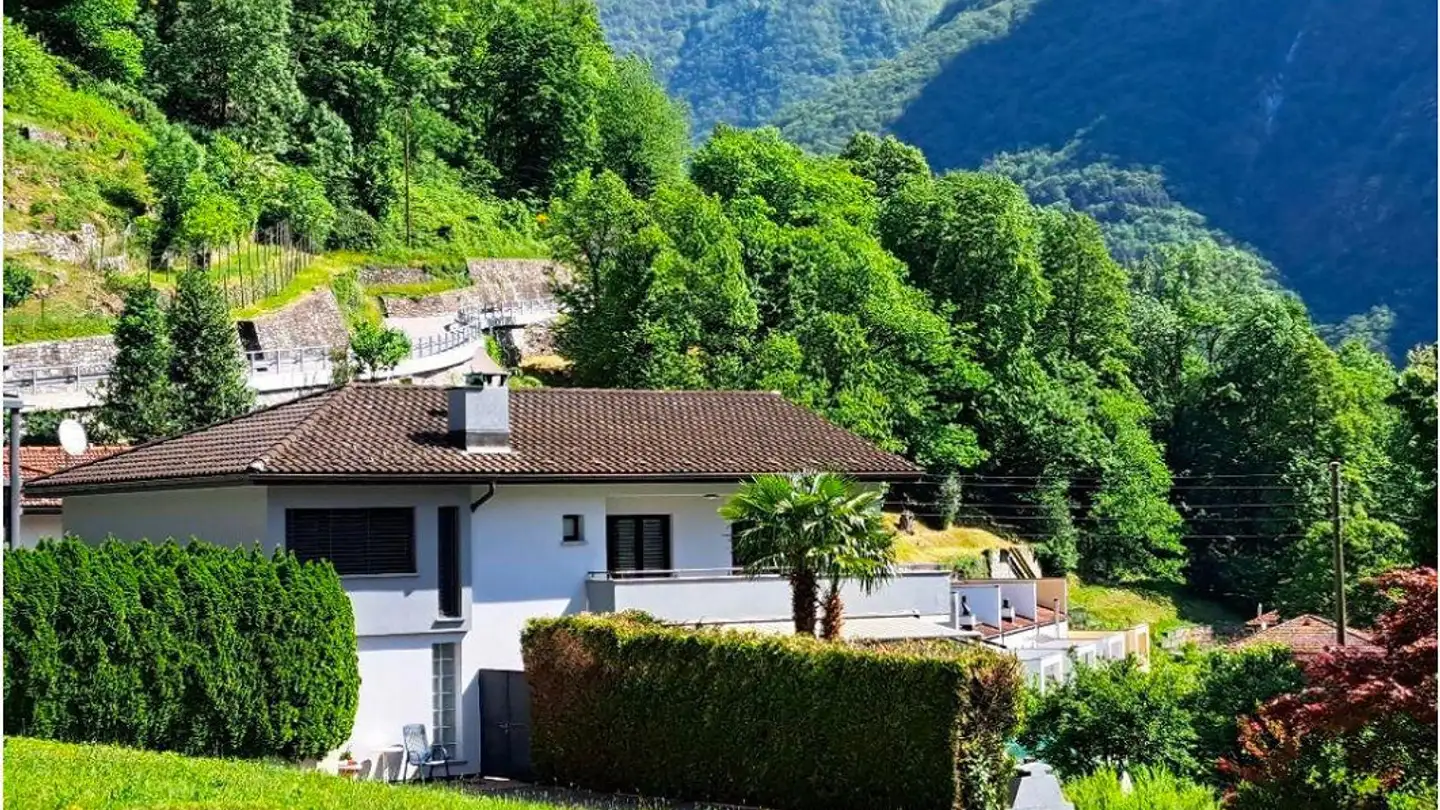 Single house for sale - 6537 Grono