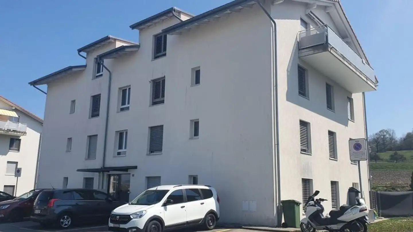 Outdoor parking space for rent - Route Du Pra-Riond 18, 1564 Domdidier