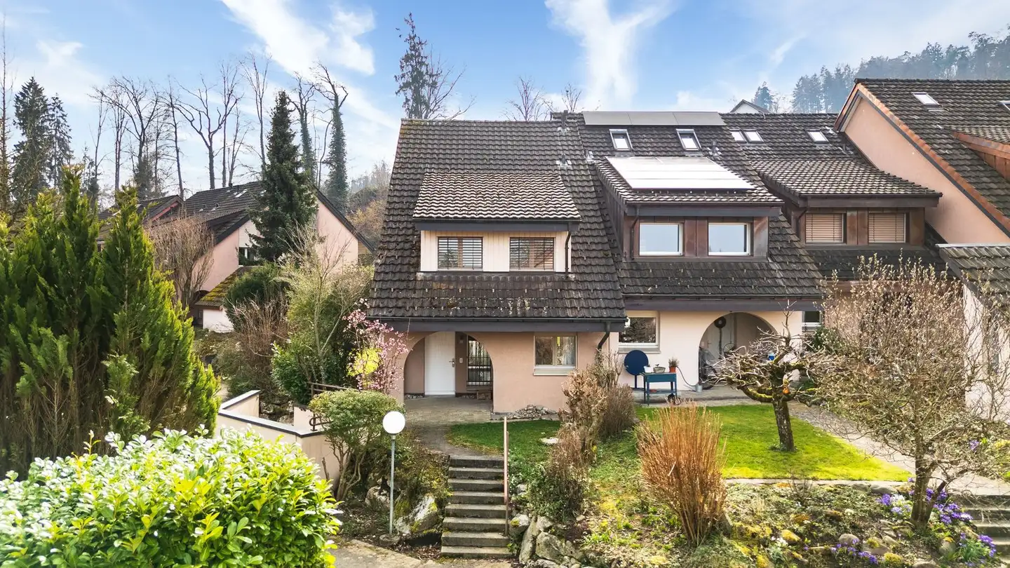 Row house for sale - Langäristrasse 188, 8117 Fällanden