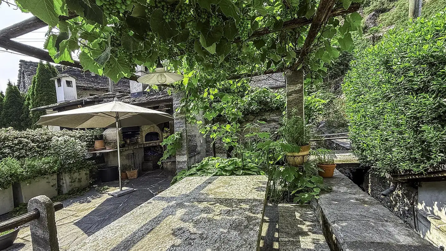 Single house for sale - 6600 Locarno