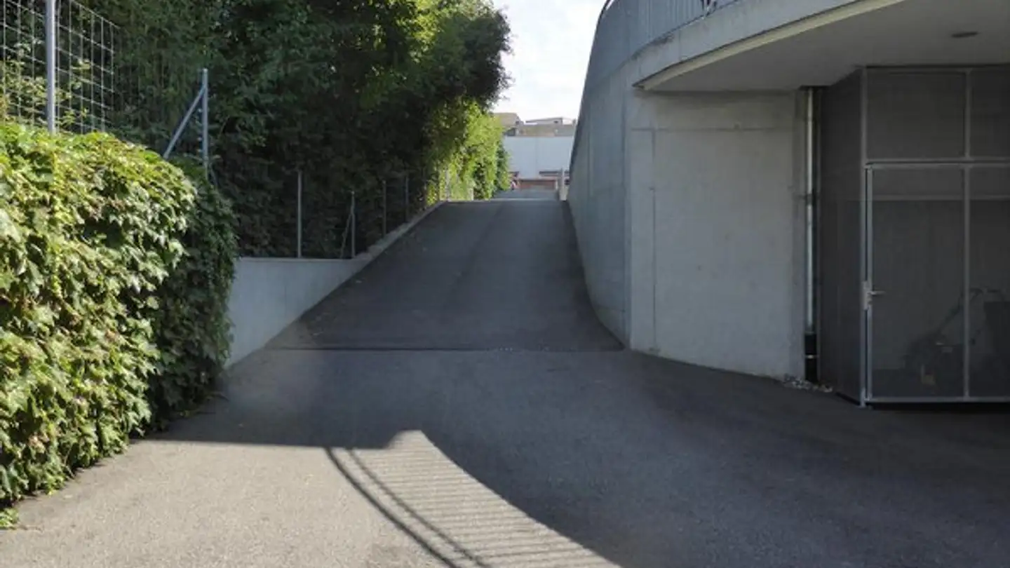 Garage singolo in affitto - Muttenzerstrasse 8, 4127 Birsfelden