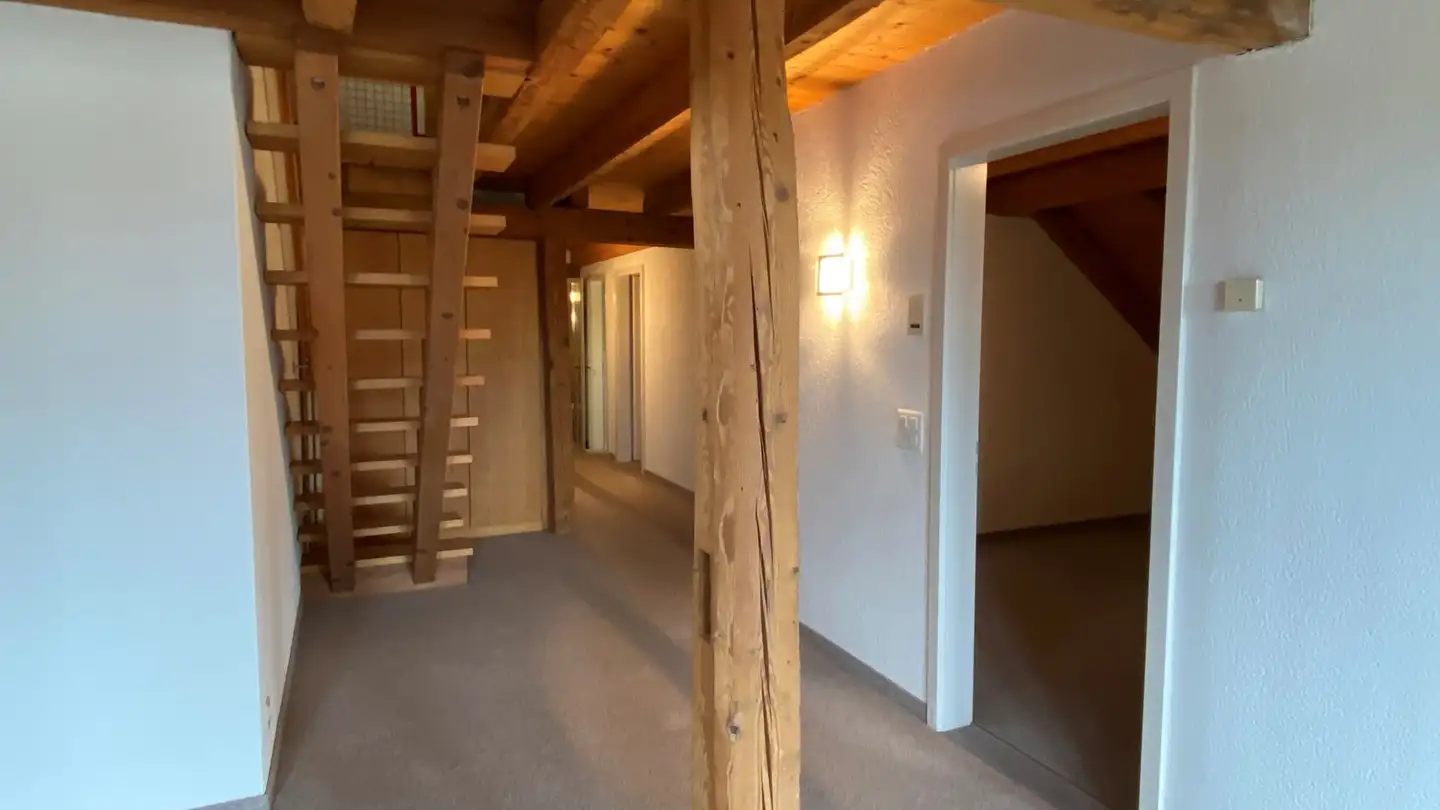 Dachgeschosswohnung mieten - Grabenstrasse 3, 3132 Riggisberg - Foto 3
