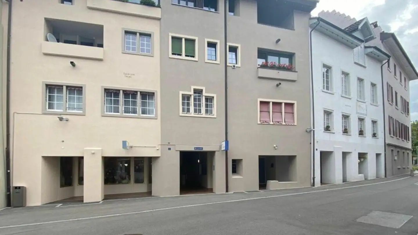Mixed-use building for sale - 5313 Klingnau