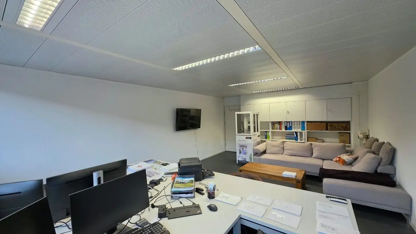 Spazio ufficio in affitto - Hölzliwisenstrasse 5, 8604 Volketswil - Foto 2