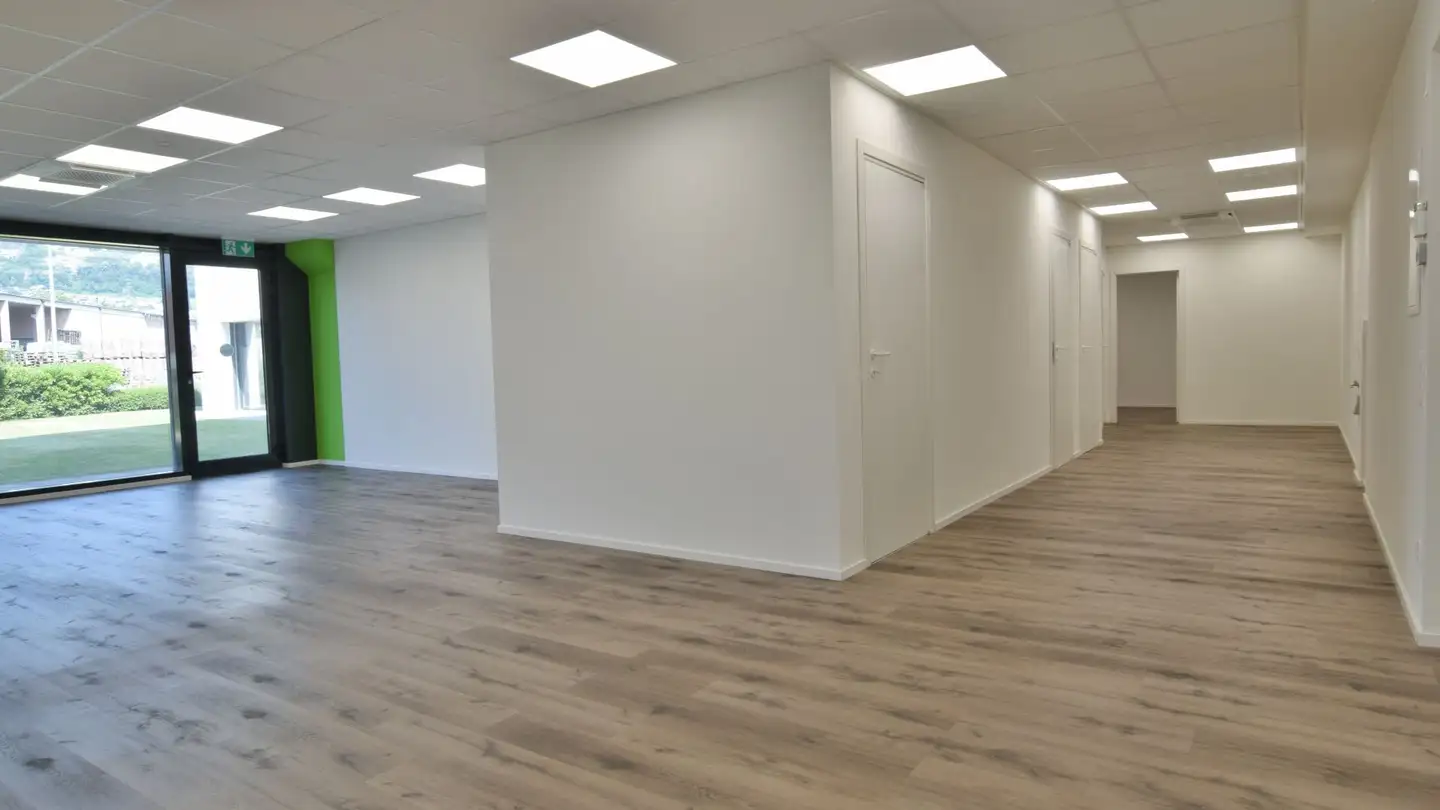 Negozio in affitto - Via Campagna 5a, 6512 Giubiasco - Foto 2