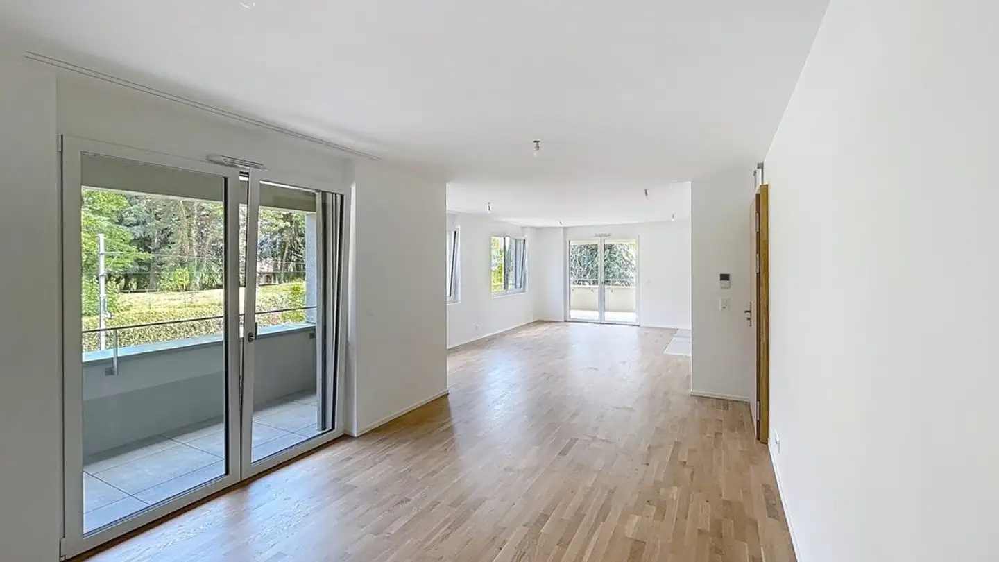 Commercial for rent - Avenue Du Tir Fédéral 78b, 1024 Ecublens VD