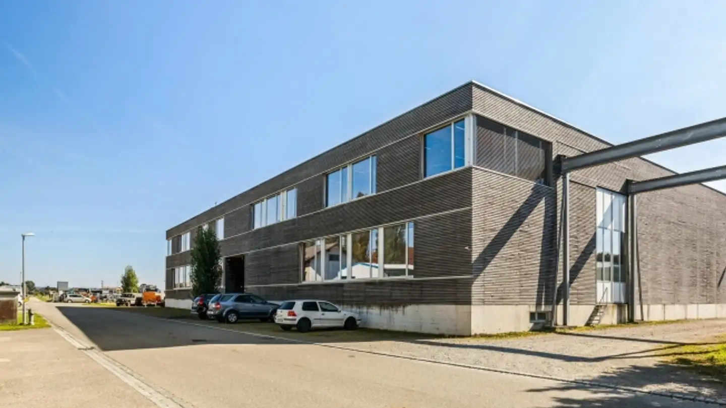 Edificio ad uso misto in affitto - Austrasse 6, 8505 Pfyn - Photo 2