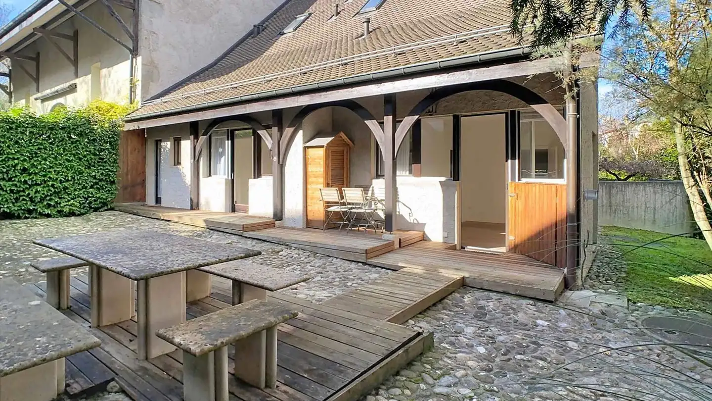 Appartamento in vendita - 1256 Troinex