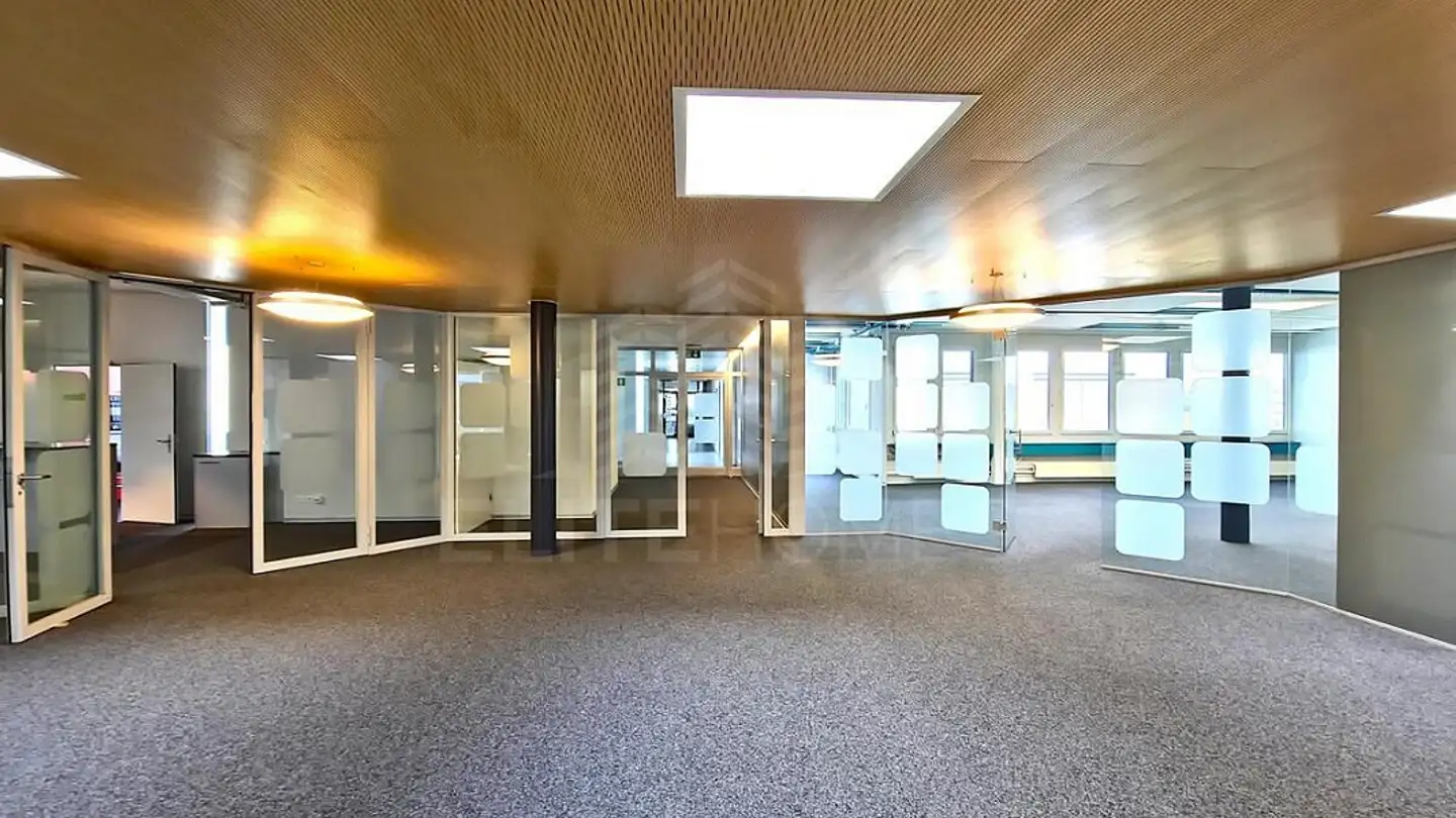 Gewerbe mieten - 6343 Rotkreuz