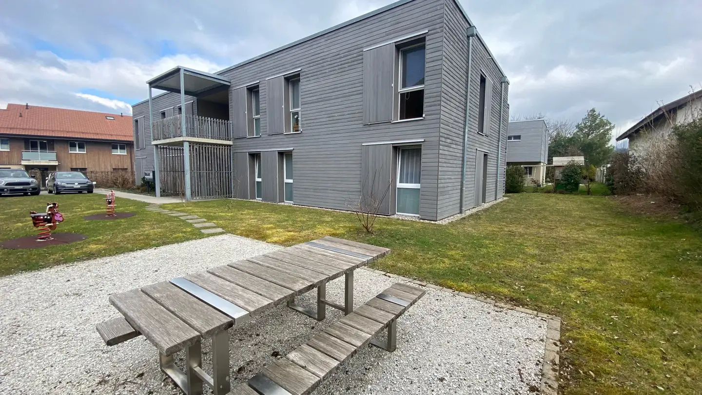 Parcheggio esterno in affitto - Rue De La Roulema 8, 1632 Riaz