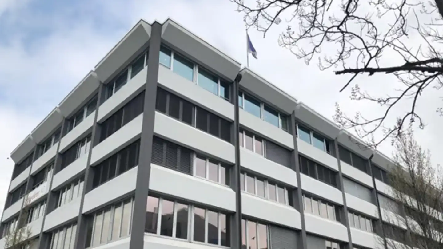 Office space for rent - Gewerbestrasse 10, 6330 Cham