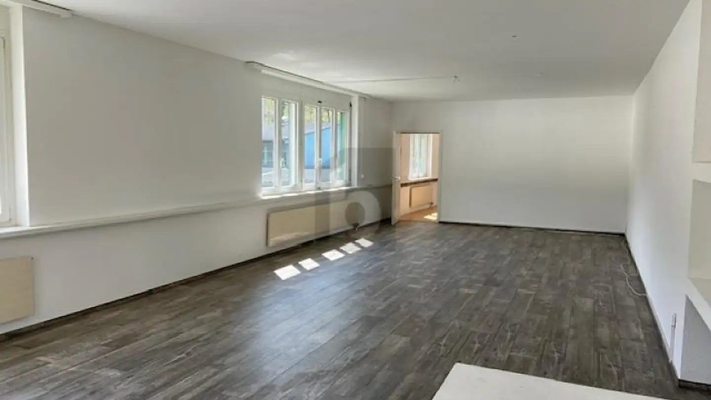 Office space for rent - 4203 Grellingen