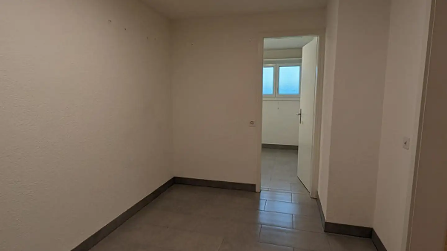 Office space for rent - Zihlackerstrasse 46, 4153 Reinach BL - Photo 2