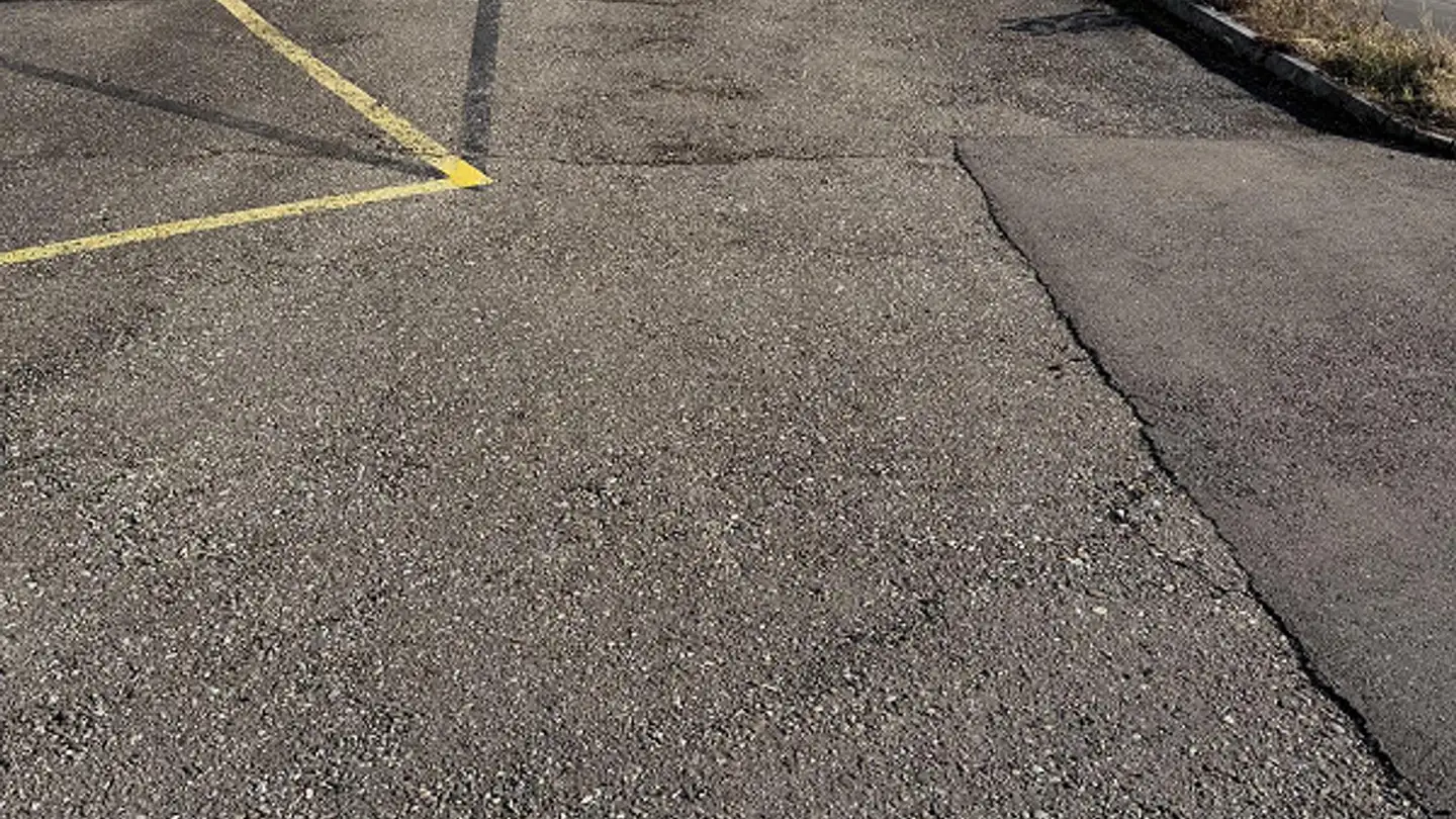 Parkplatz im Freien mieten - Zullwilerstrasse 60, 4208 Nunningen - Foto 3