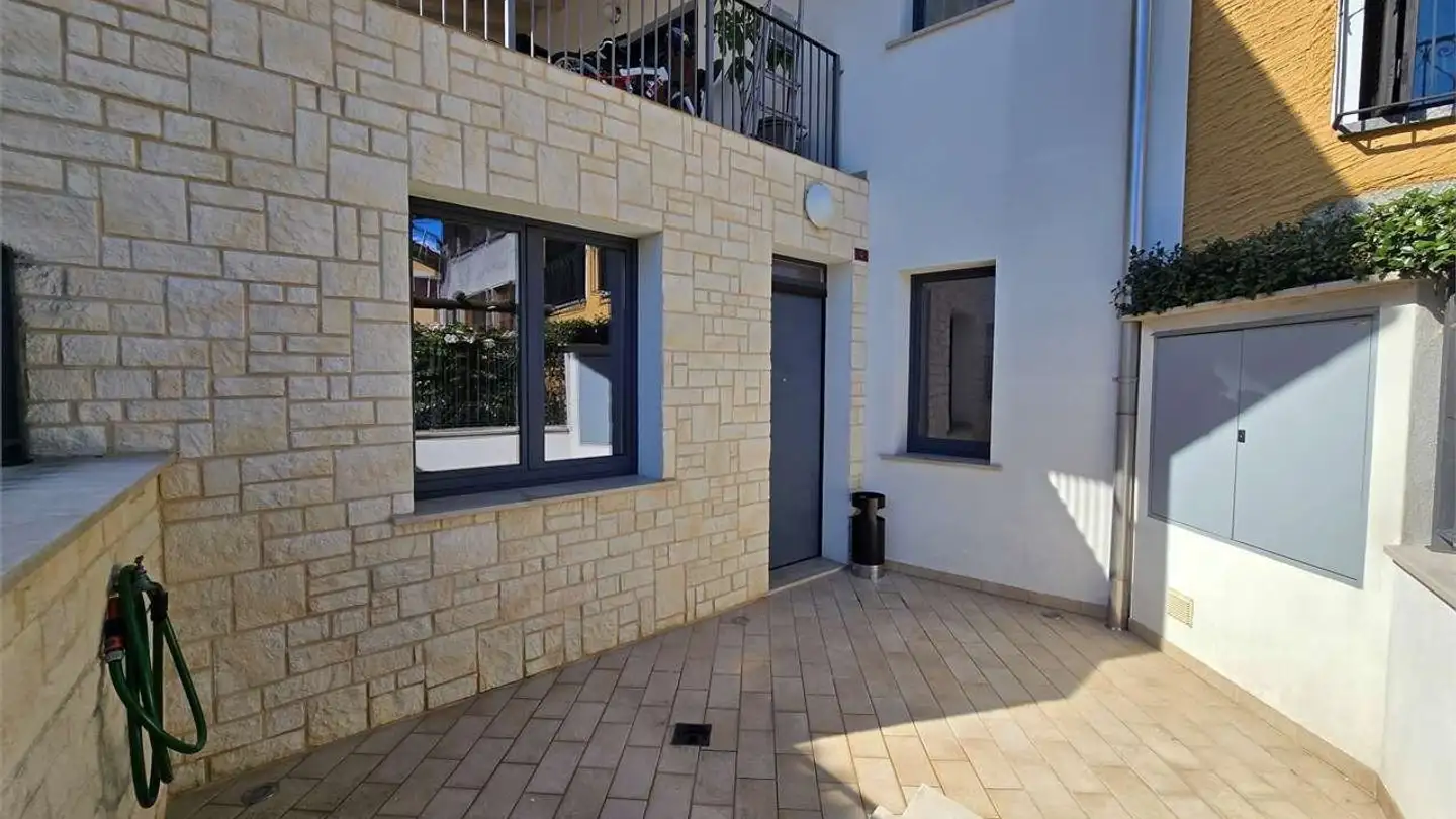 Appartement meublé à louer - Strada Regina 4, 6930 Bedano