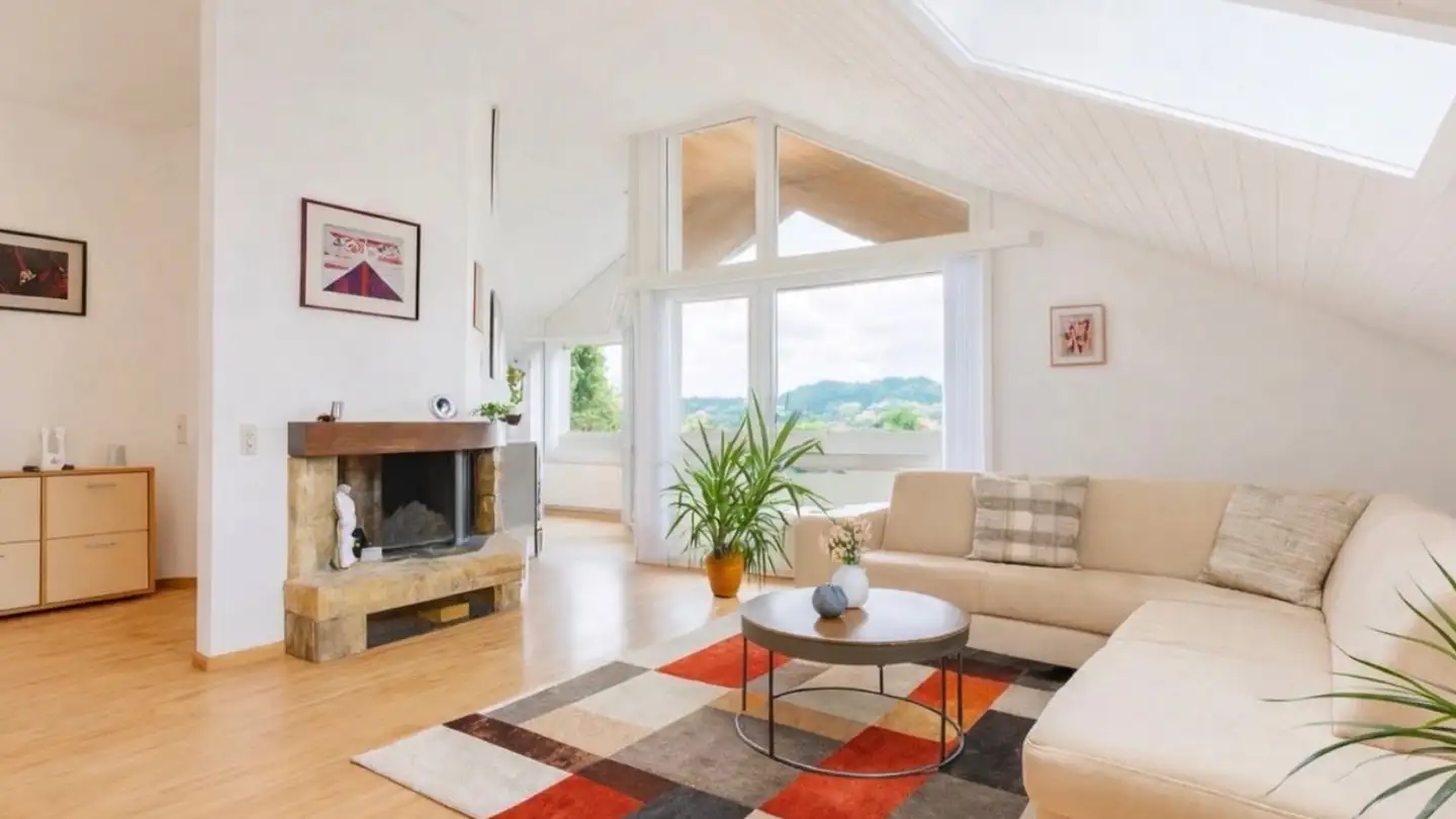 Attic flat for sale - Falterstrasse 3, 4104 Oberwil BL