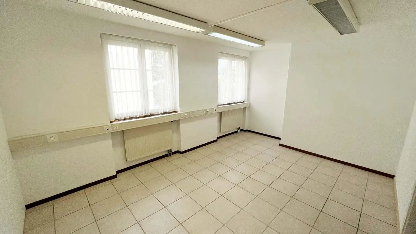 Office space for rent - Rue Du Centre 25, 1025 St-Sulpice VD - Photo 3