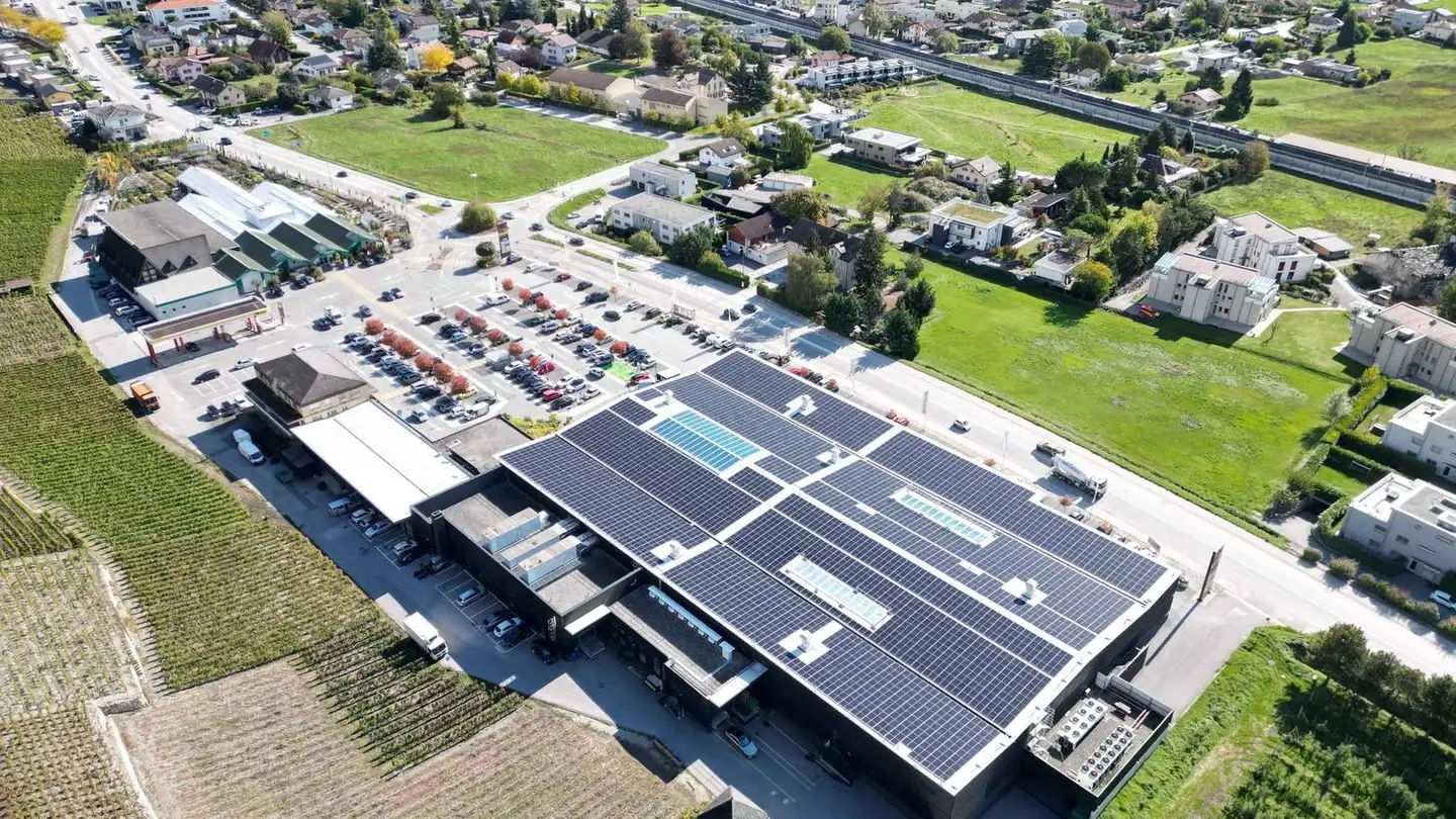 Arcade for rent - 1958 Uvrier