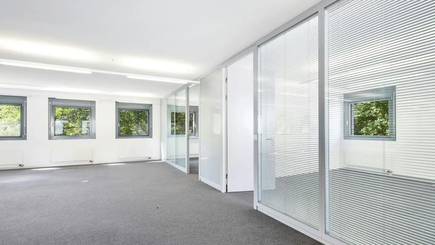 Spazio ufficio in affitto - Geissbüelstrasse 15, 8604 Volketswil - Foto 2