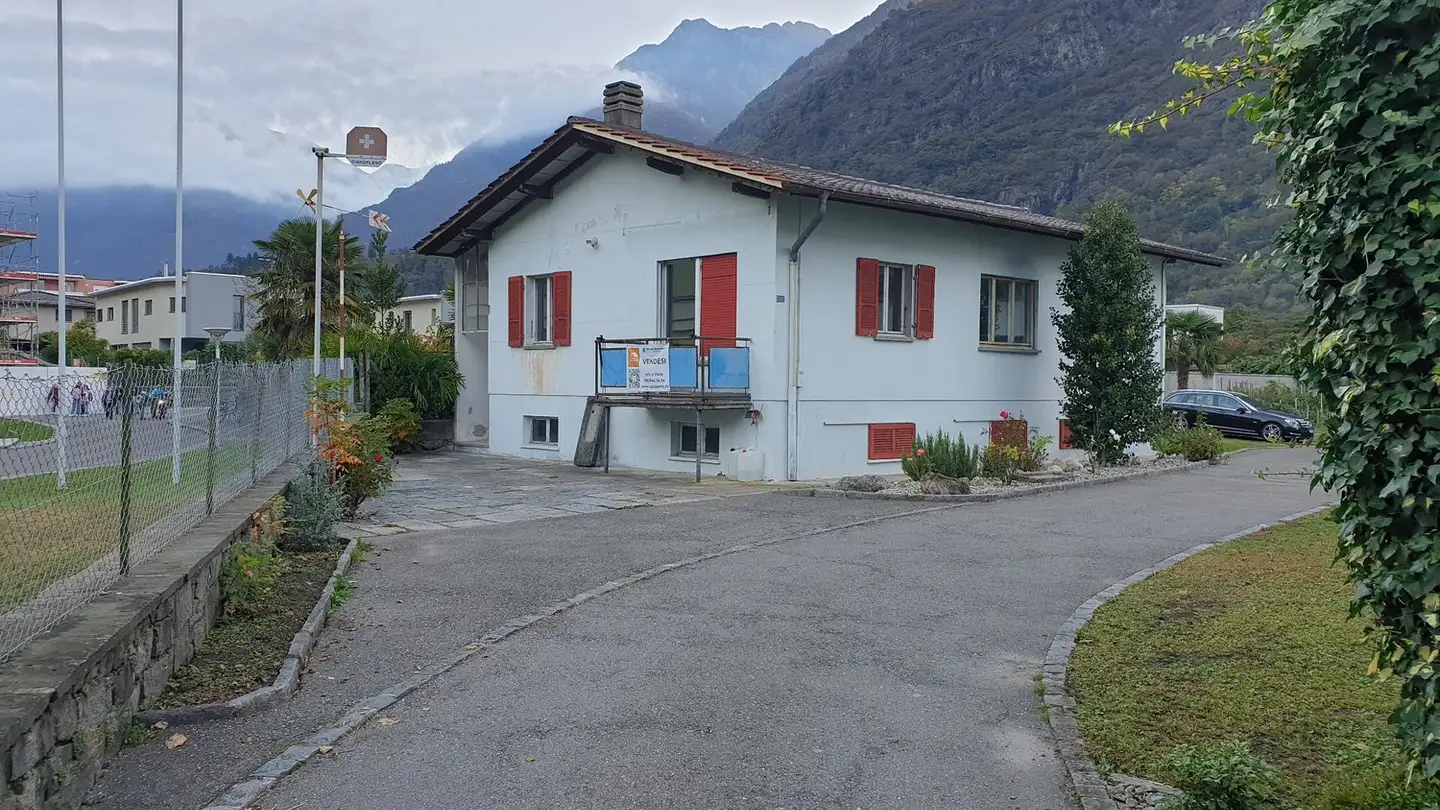 Einfamilienhaus kaufen - 6528 Camorino - Foto 2