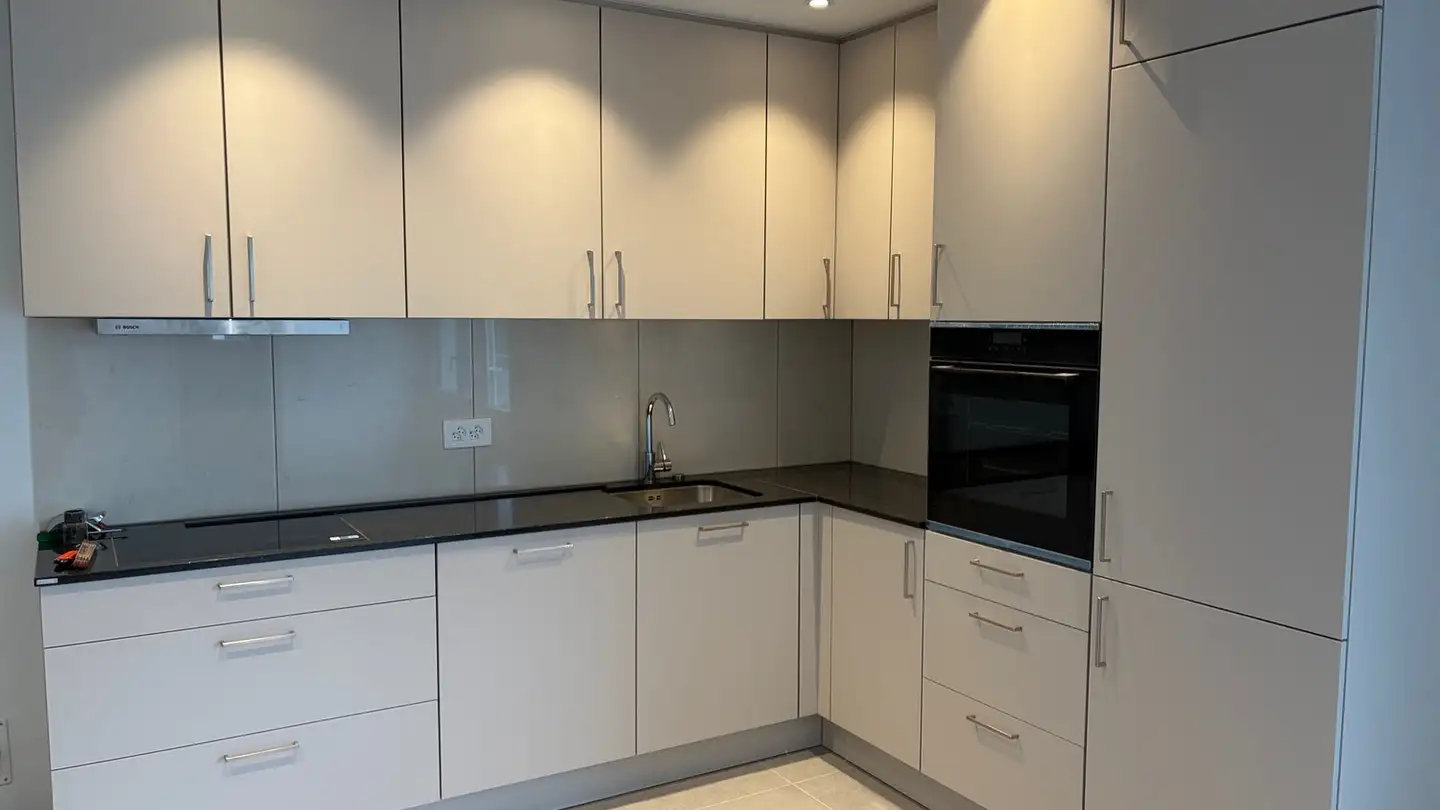 Gewerbe mieten - Eichwisstrasse 68, 8634 Hombrechtikon