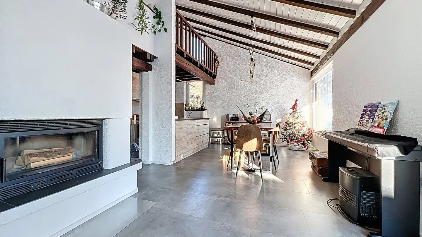 Single house for sale - 2054 Chézard-St-Martin - Photo 2