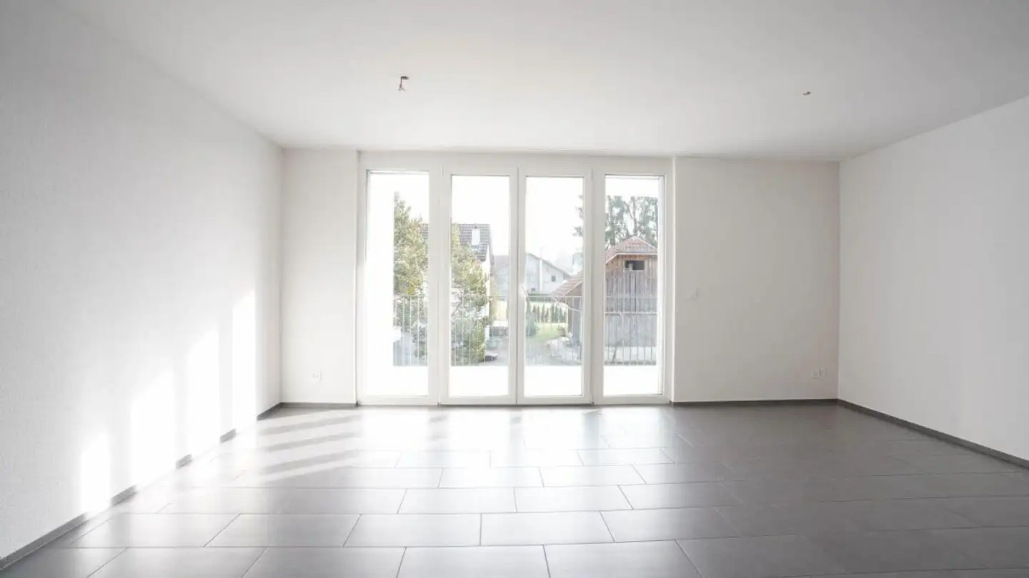 Appartement à louer - Hauptstrasse, 9556 Zezikon - Photo 2