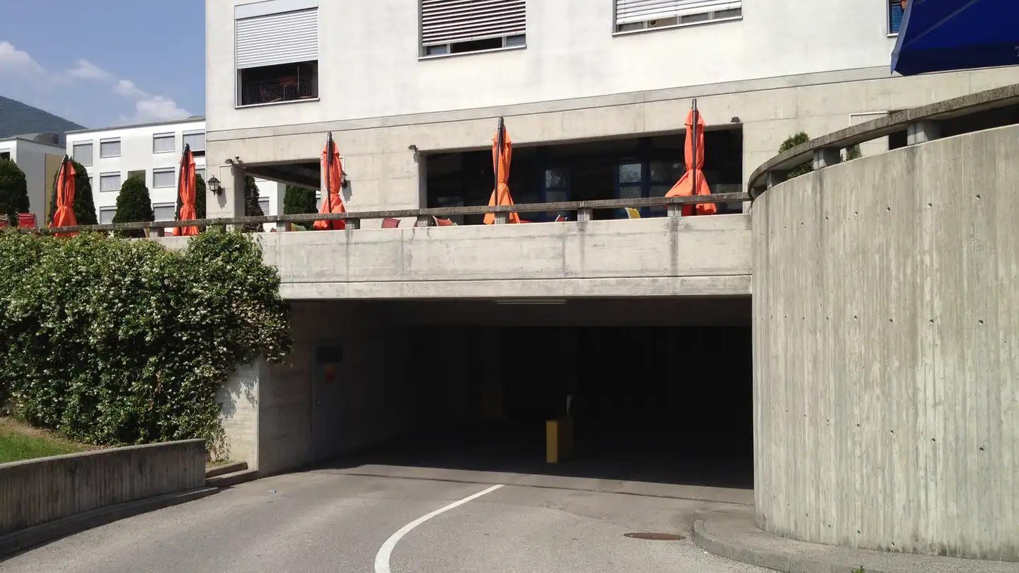 Garage individuel à louer - Via Vincenzo Vela 44, 6834 Morbio Inferiore