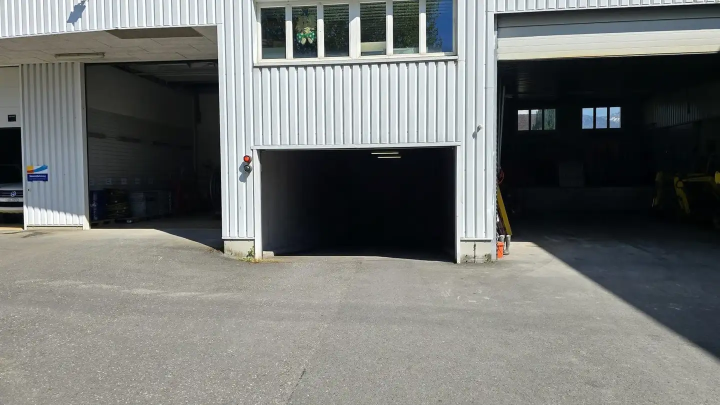 Underground parking space for rent - Brauereistrasse 1b, 8730 Uznach
