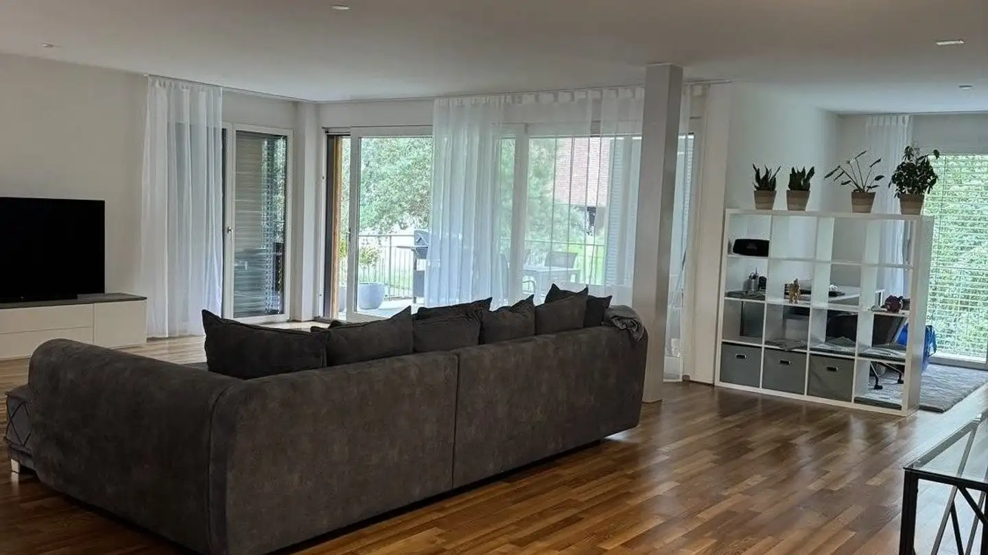 Wohnung mieten - Zürcherstrasse 25, 8854 Siebnen - Foto 2