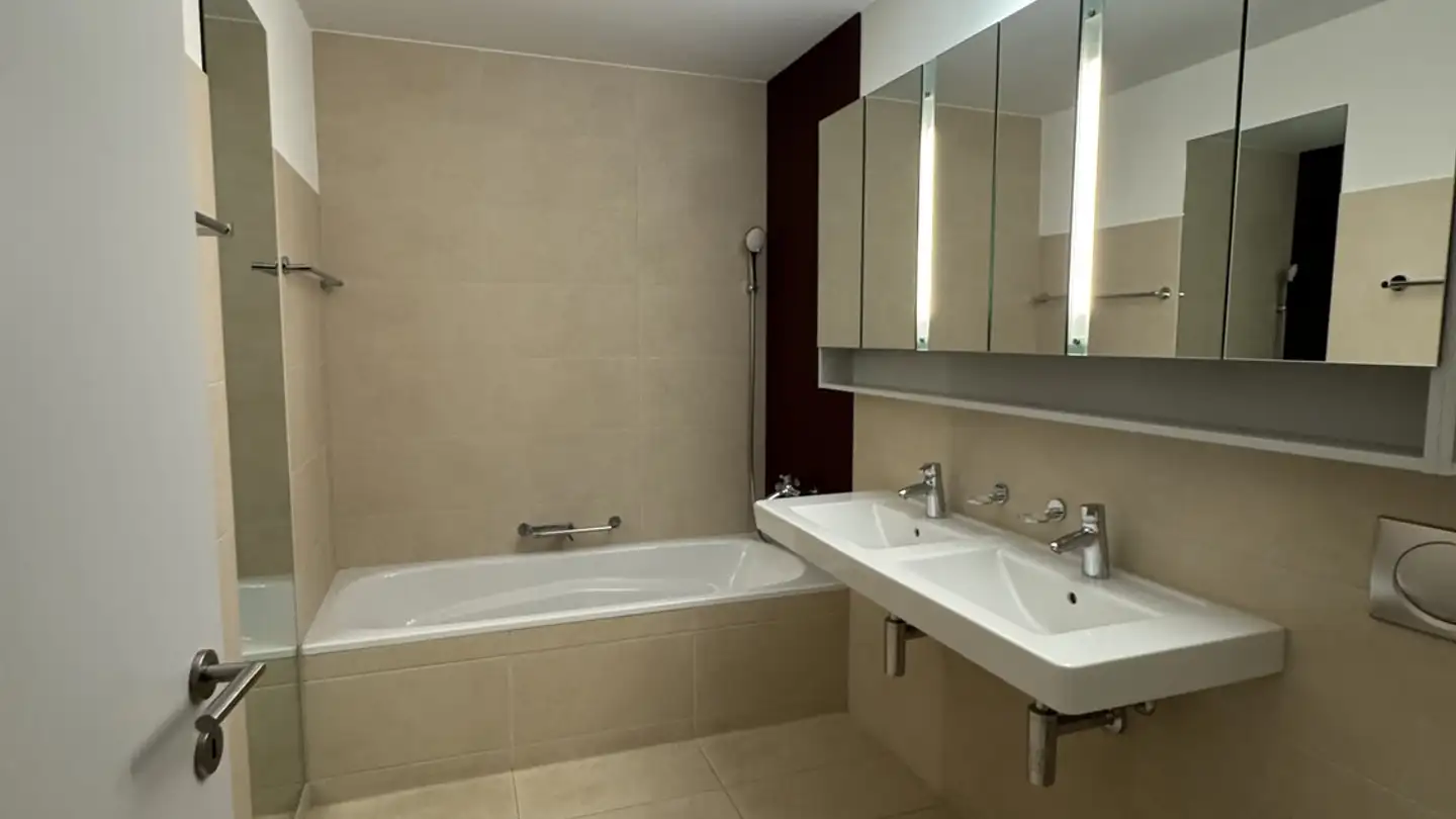 Wohnung mieten - Zürcherstrasse 25, 8854 Siebnen - Foto 4