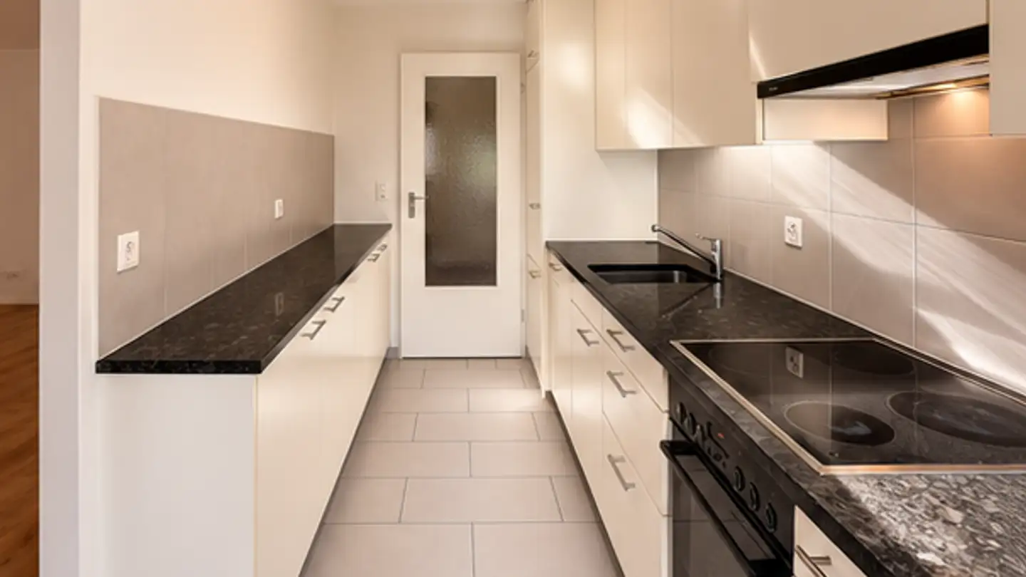 Wohnung mieten - Adlibogenstrasse 21, 8155 Niederhasli - Foto 2