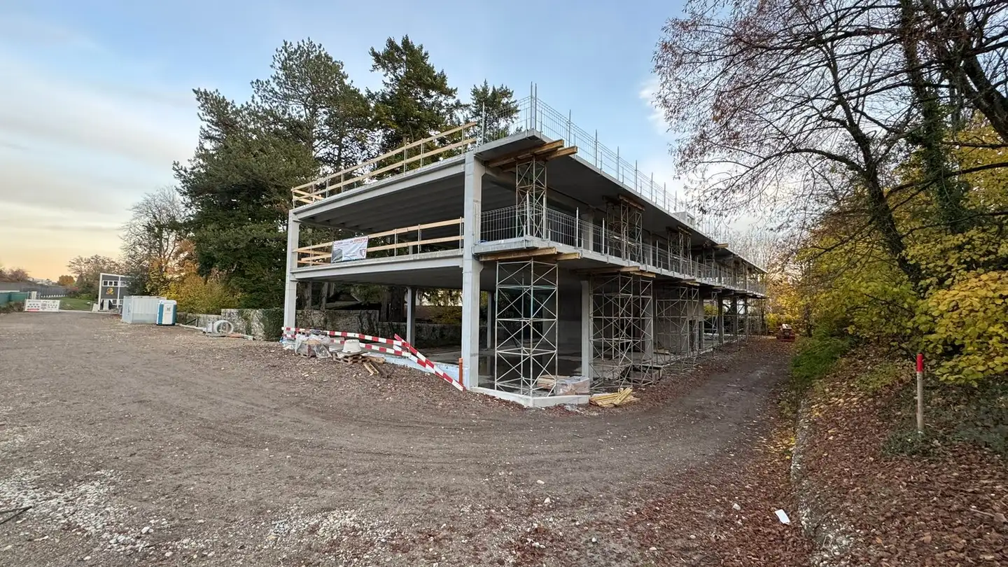 Immeuble industriel à louer - Route De La Neuveville 1b, 2525 Le Landeron