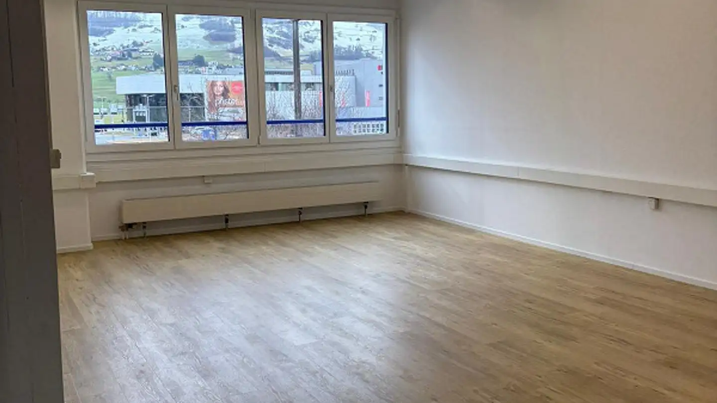 Office space for rent - Falknisstrasse 9a, 7320 Sargans - Photo 3