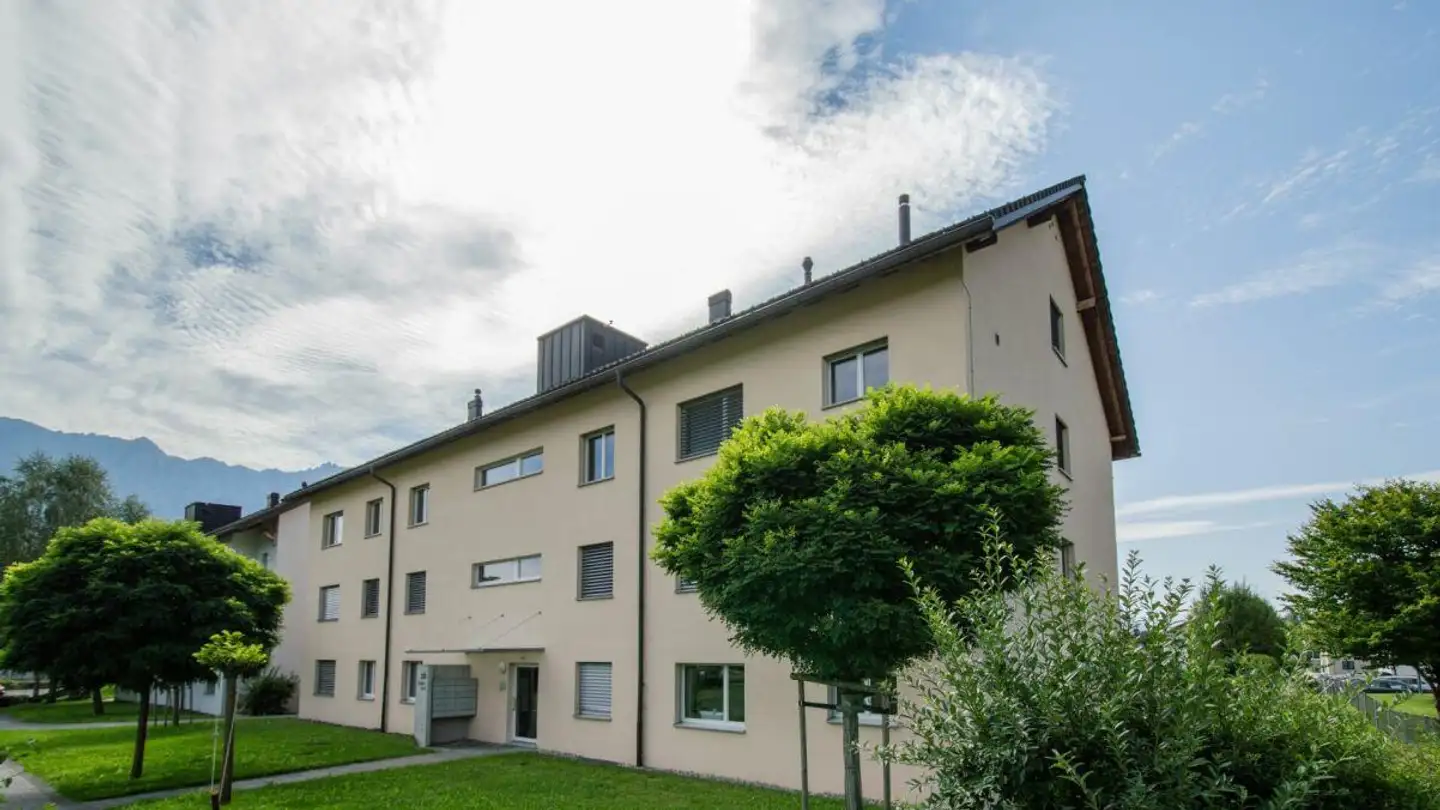 Tiefgaragenstellplatz mieten - Chlini Grof 16, 9470 Buchs SG