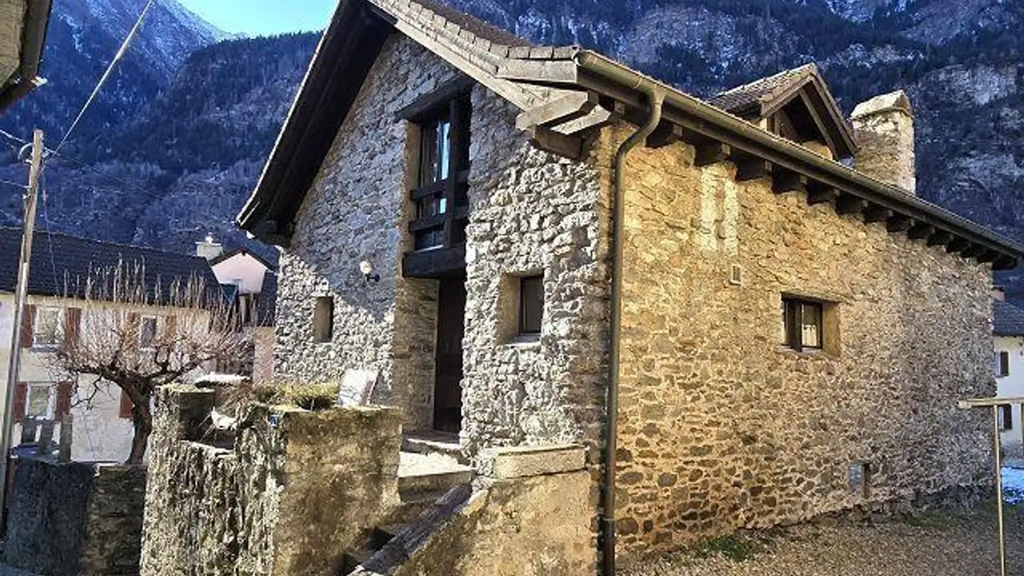Casa singola in vendita - 6745 Giornico