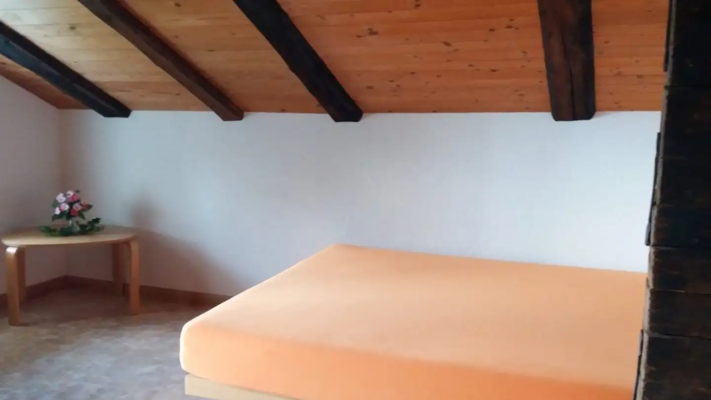 Apartment for rent - Vorderbergstrasse 102, 8852 Altendorf - Photo 2