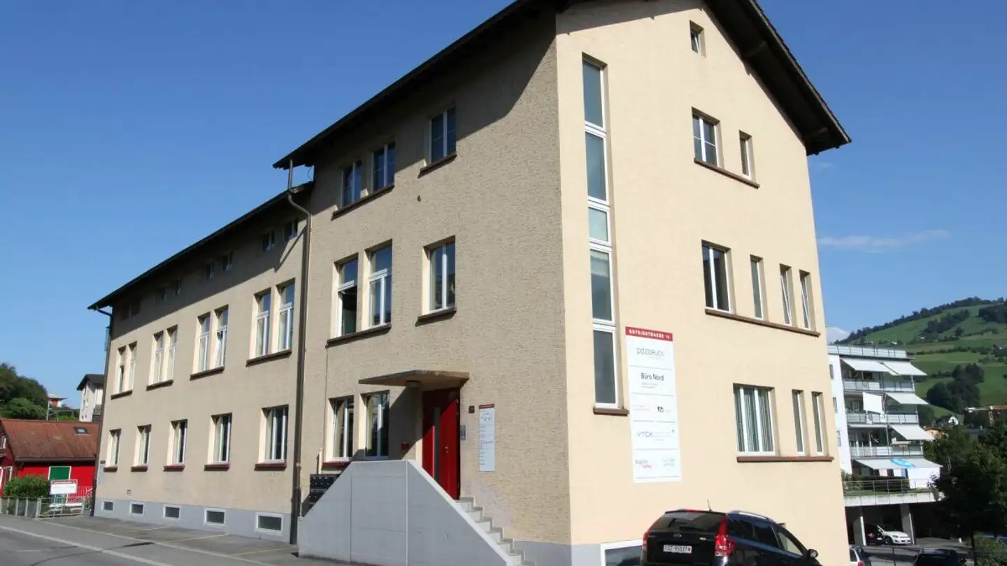 Commercial for rent - Gsteigstrasse 14, 6403 Küssnacht am Rigi