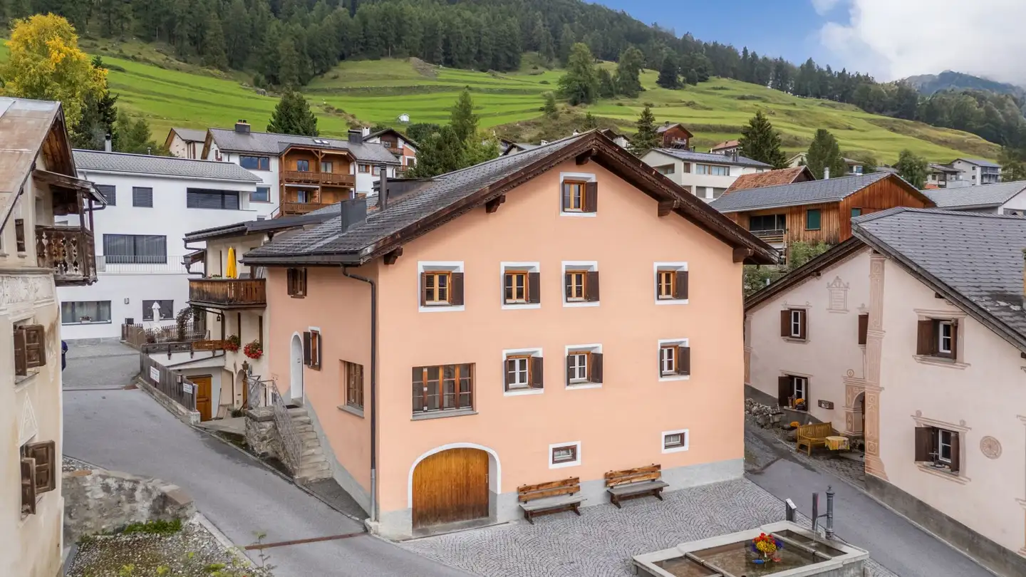 Appartement à vendre - Bügl Sura 26, 7551 Ftan
